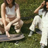 UK Friendship Statistics: Clear Numbers Behind the Loneliness Epidemic